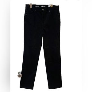 NWT Style & Co. Petite Straight Leg High Rise Tummy Control Black Jeans